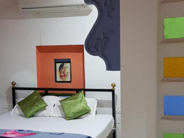 Jagat Villa Guest House : photo 5 de la chambre chambre deluxe double ou lits jumeaux