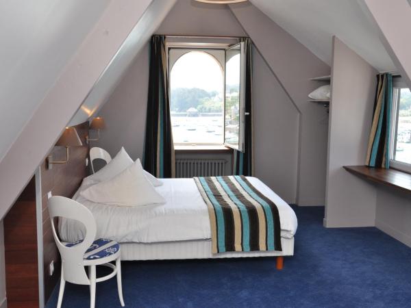 Hôtel des Rochers : photo 8 de la chambre chambre supérieure - vue sur mer