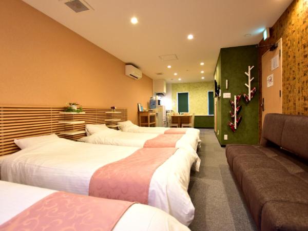 サクラストーリー : photo 1 de la chambre chambre familiale avec salle de bains privative