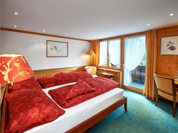 Hotel Arlenwald : photo 3 de la chambre chambre double avec salle de bains privative