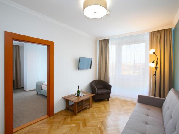 Medos Hotel : photo 10 de la chambre chambre familiale