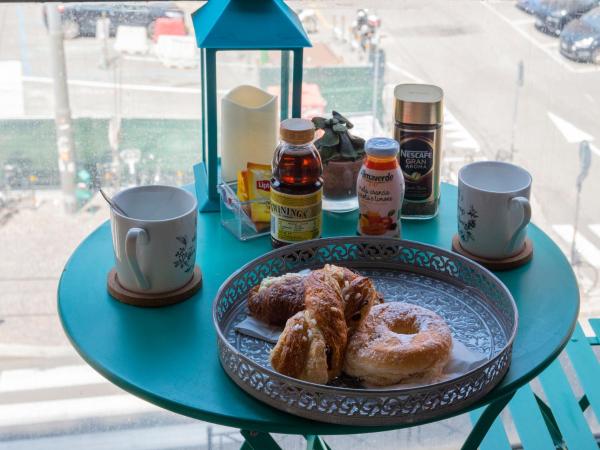 Albachiara Suite Rooms : photo 3 de la chambre chambre double deluxe avec balcon