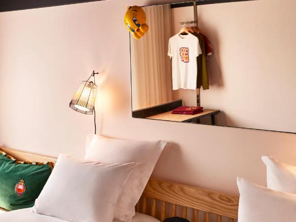 Mama Shelter London - Shoreditch : photo 5 de la chambre chambre lits jumeaux moyenne - maman