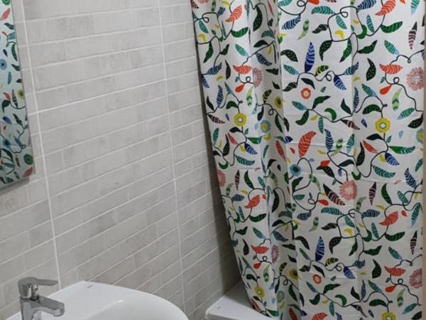 Pensión La Estrella : photo 8 de la chambre chambre triple avec salle de bains privative