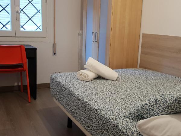 Pensión La Estrella : photo 3 de la chambre chambre simple avec salle de bains privative