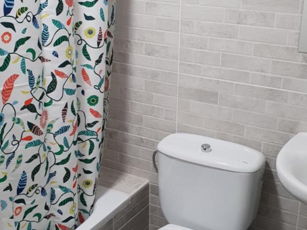 Pensión La Estrella : photo 8 de la chambre chambre lits jumeaux avec salle de bains privative