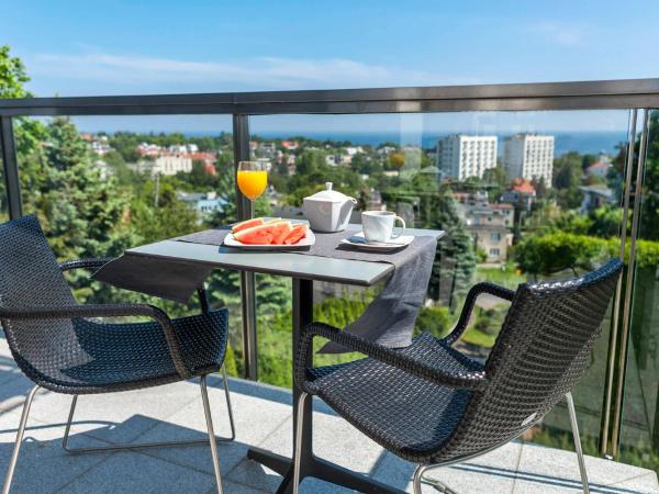 Sea Premium Apartments - Destigo Hotels : photo 4 de la chambre appartement avec vue partielle sur mer