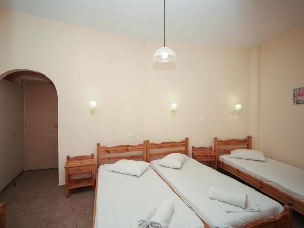 Europe Hotel : photo 7 de la chambre chambre quadruple