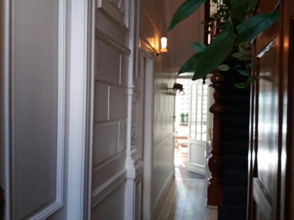 Quiet apartment in Antwerp near parc - B&B InterMezzo - business & leisure : photo 5 de la chambre chambre lit king-size supérieure