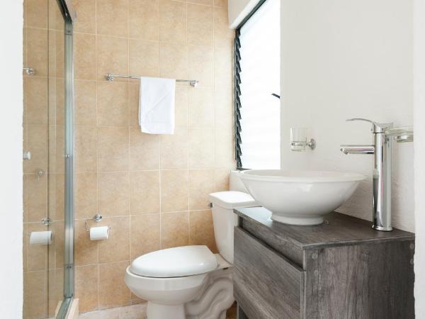 Cuarto privado las lomas : photo 4 de la chambre chambre simple avec salle de bains 