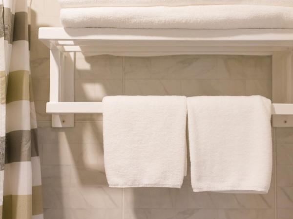 At the Train Chiang Mai Hotel : photo 3 de la chambre chambre lit king-size standard