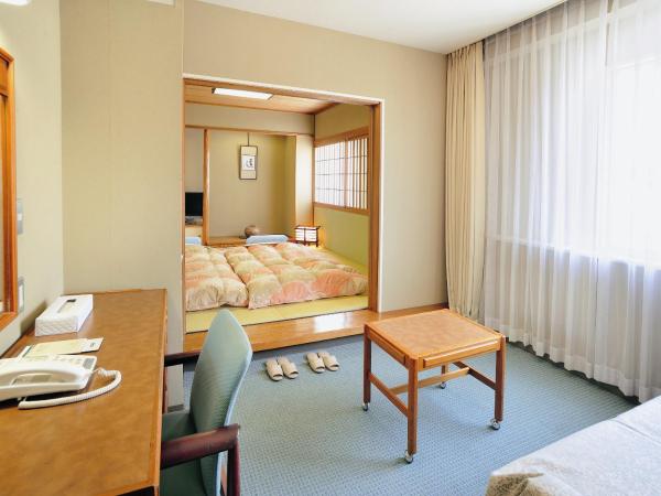 Bandai Silver Hotel : photo 2 de la chambre chambre triple avec espace tatami