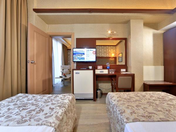 Hotel Beyt - Islamic : photo 1 de la chambre chambre familiale - vue sur jardin