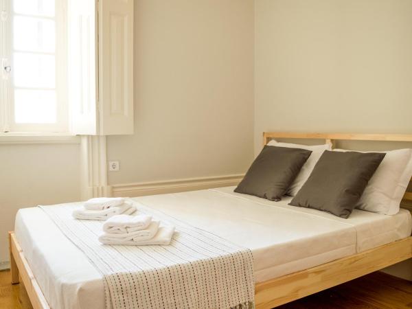 Queen's Garden Hostel : photo 2 de la chambre chambre double avec salle de bains privative