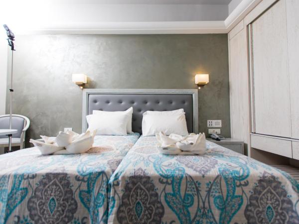 Anita Beach Hotel- Adults Only : photo 5 de la chambre chambre standard - vue sur ville