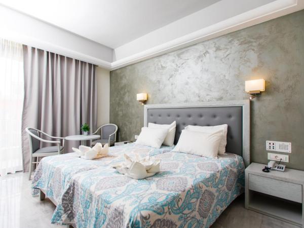 Anita Beach Hotel- Adults Only : photo 2 de la chambre chambre standard - vue sur ville