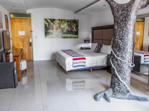 MayaFair Design Hotel : photo 4 de la chambre suite