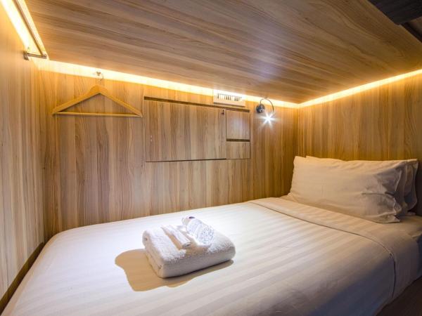 CUBE Boutique Capsule Hotel at Chinatown : photo 3 de la chambre single capsule in mixed dormitory room (lower bunk)