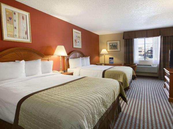Baymont by Wyndham Oklahoma City Airport : photo 1 de la chambre room #40371117