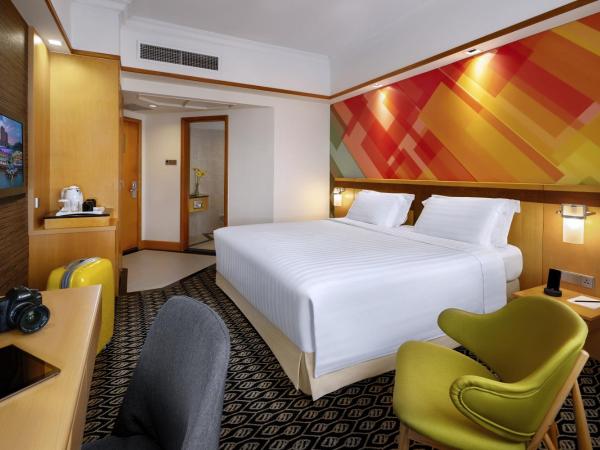 Furama City Centre : photo 2 de la chambre chambre double ou lits jumeaux de luxe avec connexion wi-fi