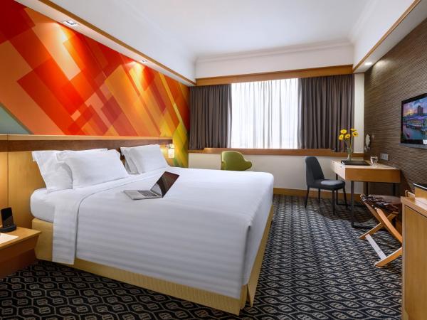 Furama City Centre : photo 1 de la chambre chambre double ou lits jumeaux de luxe avec connexion wi-fi