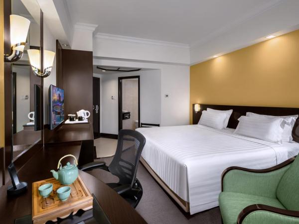 Furama City Centre : photo 3 de la chambre chambre club exécutive avec avantages club