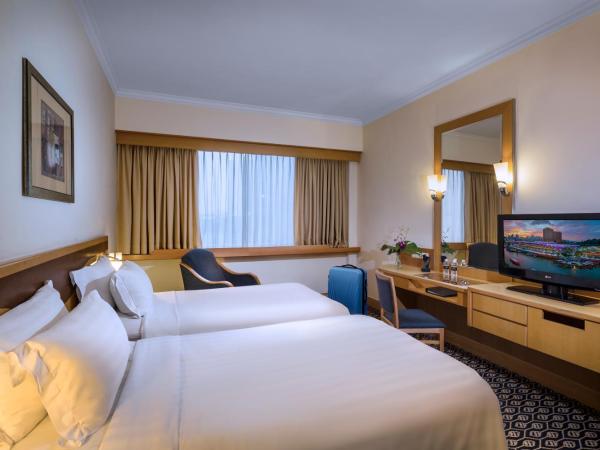 Furama City Centre : photo 2 de la chambre chambre double ou lits jumeaux supérieure avec connexion wi-fi