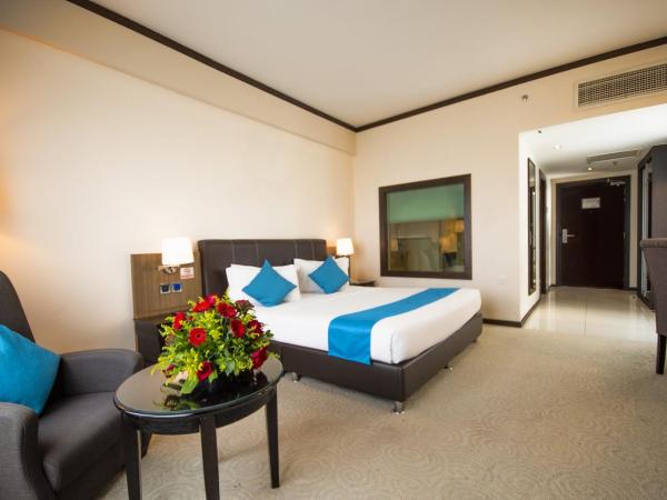 Kinta Riverfront Hotel & Suites : photo 2 de la chambre chambre lit king-size de luxe 