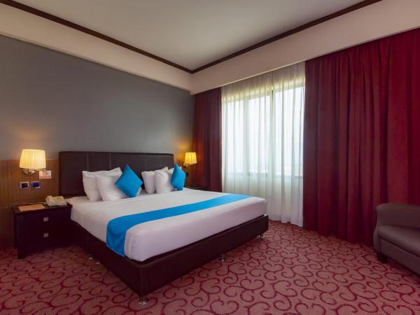 Kinta Riverfront Hotel & Suites : photo 1 de la chambre chambre lit king-size supérieure 