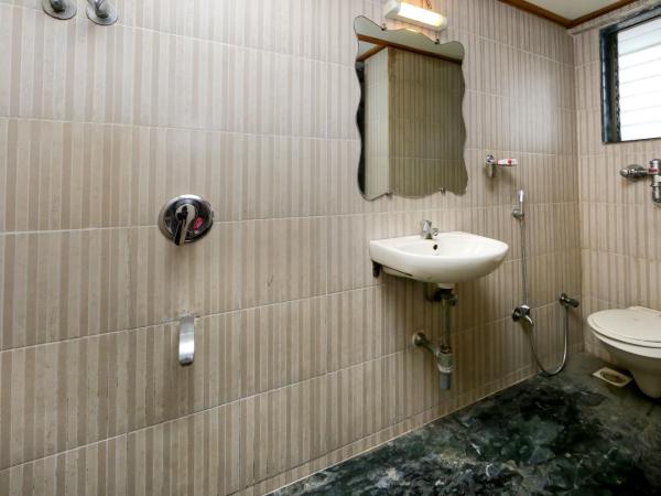 Lucky Hotel Goregaon : photo 5 de la chambre chambre double deluxe