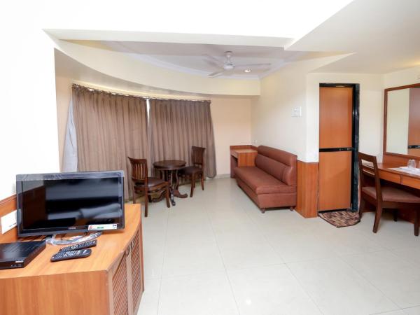 Lucky Hotel Goregaon : photo 3 de la chambre chambre double deluxe