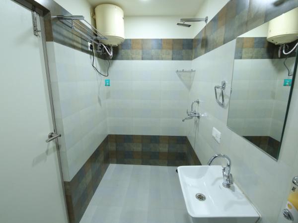 Blue Beds Hostel : photo 2 de la chambre chambre double lit queen-size avec balcon