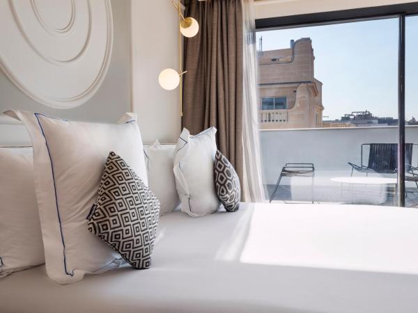 One Shot Fortuny 07 : photo 5 de la chambre chambre de luxe avec terrasse