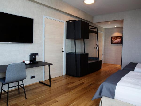 Hótel Reykjavík Grand : photo 6 de la chambre chambre lits jumeaux - vue sur tour