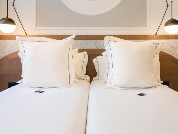 One Shot Fortuny 07 : photo 10 de la chambre chambre double ou lits jumeaux standard