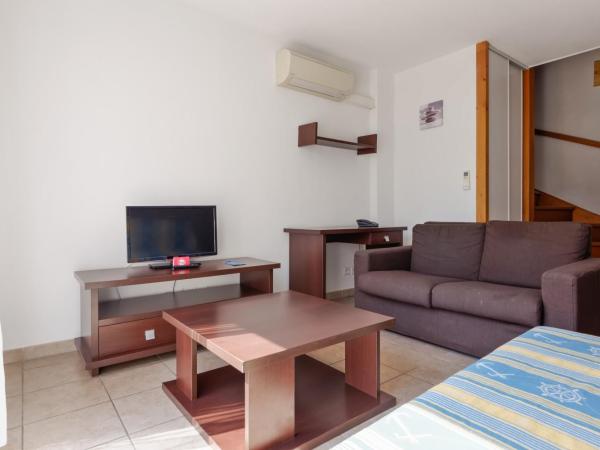 Zenitude Hôtel-Résidences Toulon Six Fours : photo 7 de la chambre appartement 3 chambres