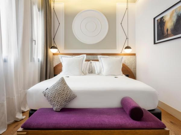 One Shot Fortuny 07 : photo 4 de la chambre chambre double ou lits jumeaux standard