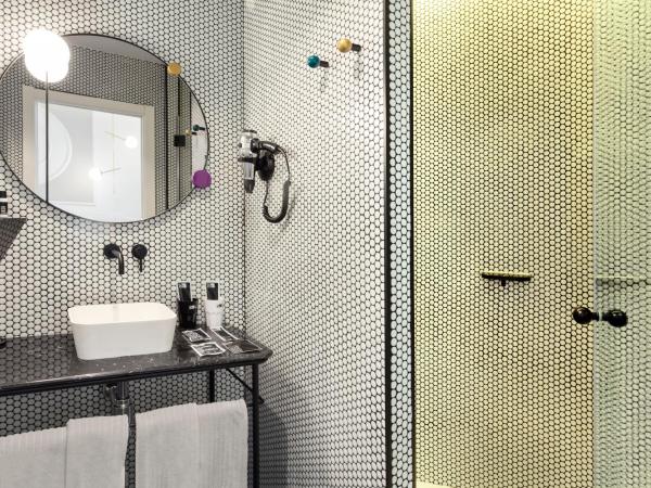 One Shot Fortuny 07 : photo 3 de la chambre chambre double ou lits jumeaux standard