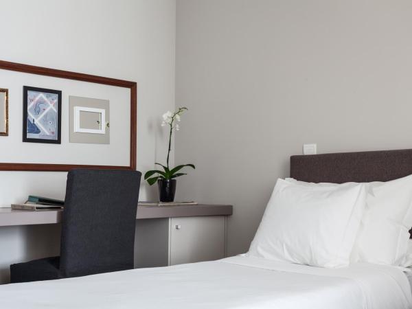 B The Guest Downtown : photo 3 de la chambre chambre double ou lits jumeaux supérieure