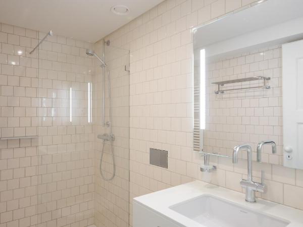 Menina Colina Guesthouse : photo 3 de la chambre petite chambre double