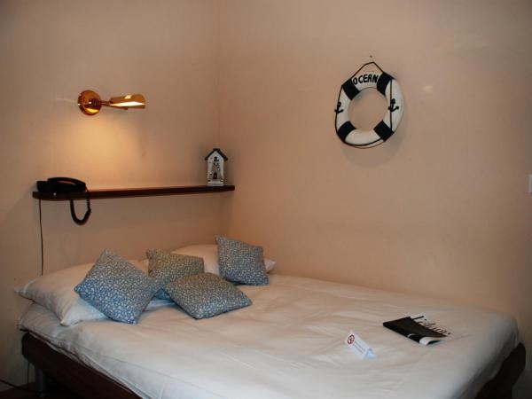 Hostellerie de Genève : photo 8 de la chambre chambre simple supérieure
