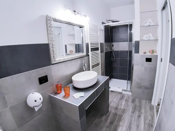 Wagon-lit : photo 8 de la chambre chambre quadruple avec salle de bains privative