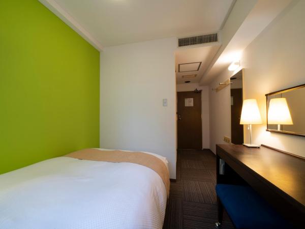 Hotel S-plus Nagoya Sakae : photo 7 de la chambre chambre simple - fumeurs