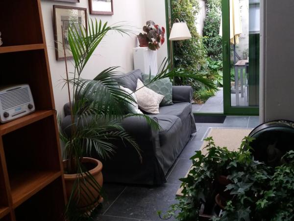 Quiet apartment in Antwerp near parc - B&B InterMezzo - business & leisure : photo 6 de la chambre chambre lit king-size supérieure