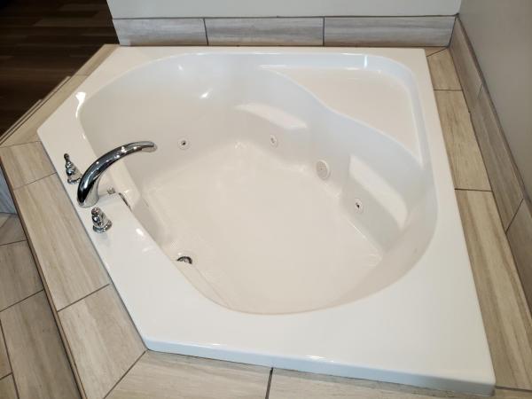 Super 8 by Wyndham St. Louis North : photo 3 de la chambre suite lit king-size deluxe - non-fumeurs