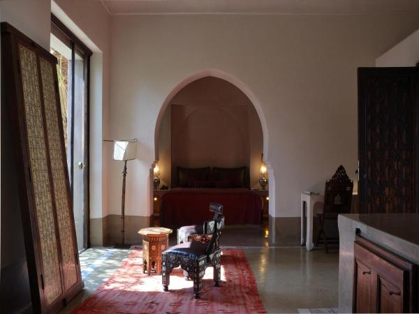 Ksar Char-Bagh Small Luxury Hotels : photo 3 de la chambre suite harim traditionnelle avec jardin privé