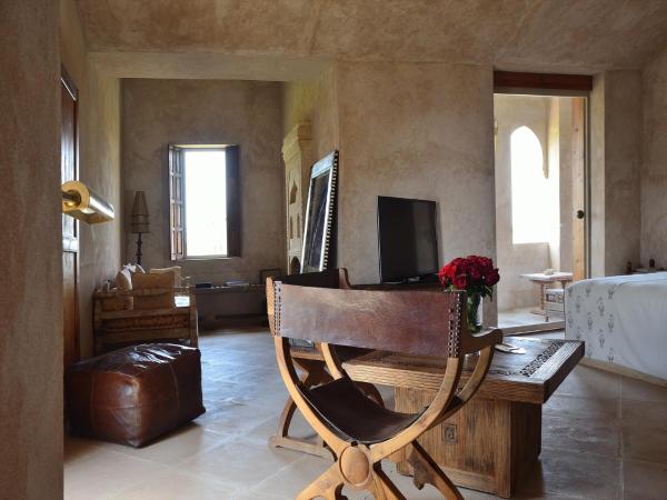 Ksar Char-Bagh Small Luxury Hotels : photo 7 de la chambre appartement 2 chambres avec piscine - la tour