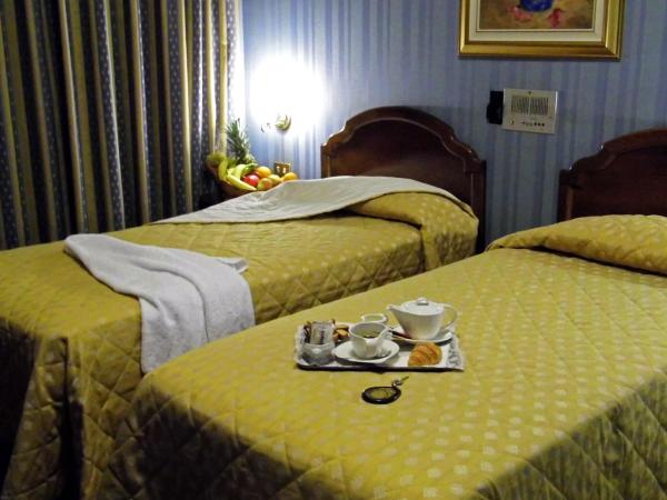 Hotel Accursio : photo 2 de la chambre chambre lits jumeaux