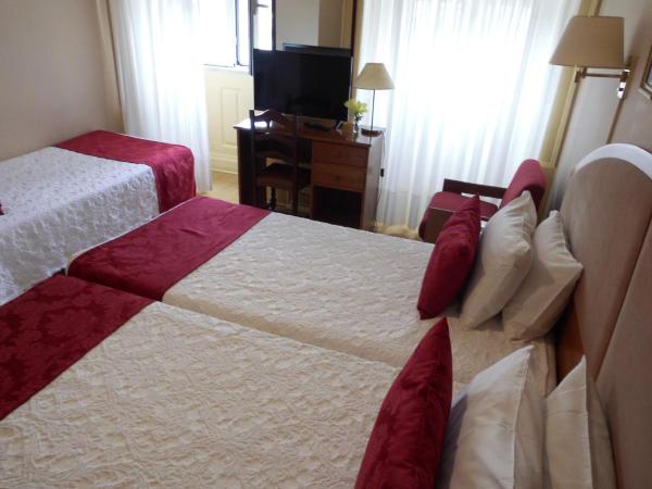 Hotel Larbelo : photo 2 de la chambre chambre triple
