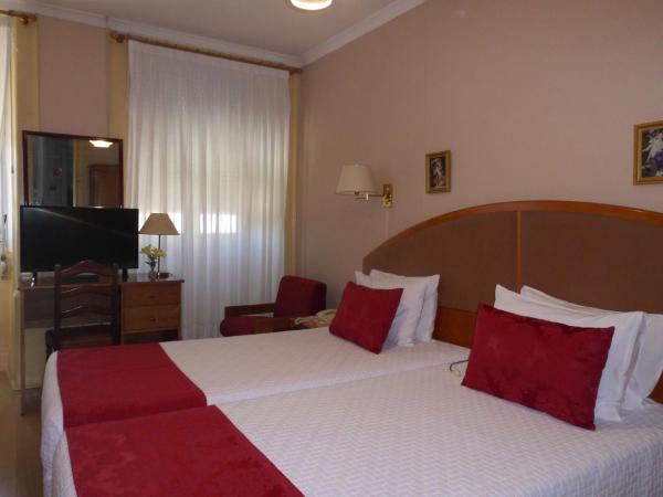 Hotel Larbelo : photo 4 de la chambre chambre triple